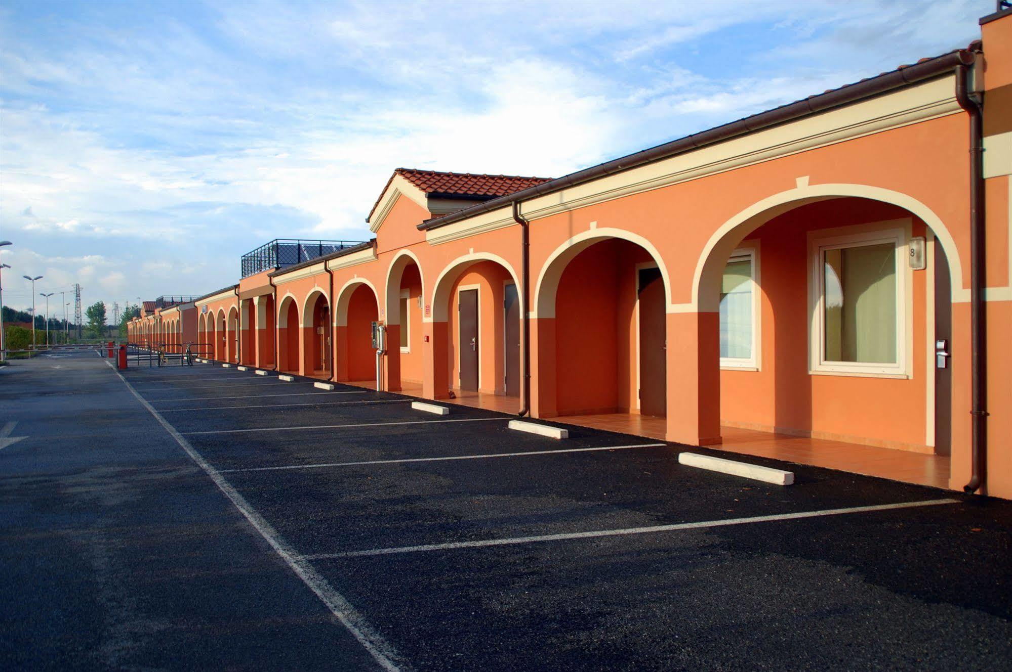 Autohotel Venezia Mirano Exterior photo